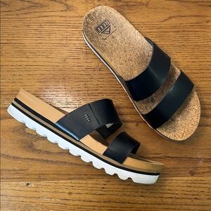 Reef Black Cushion Vista Cork Slide Sandals Size 9
